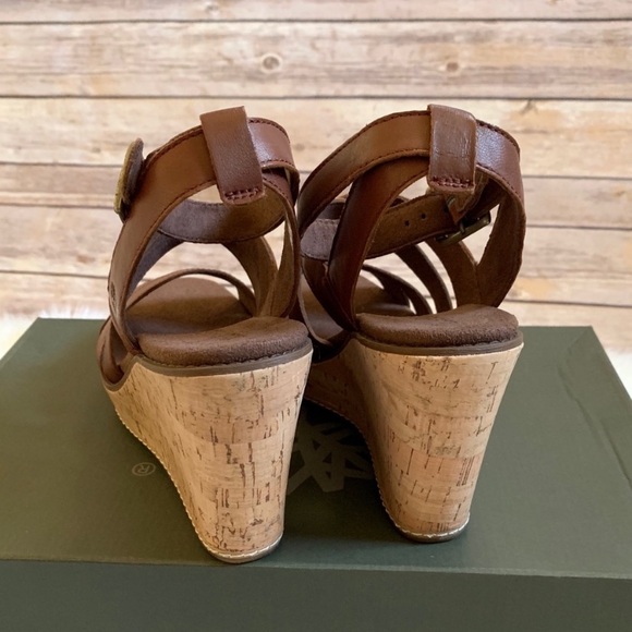 Timberland Danforth Brown Leather Wedge Sandals - Picture 5 of 6